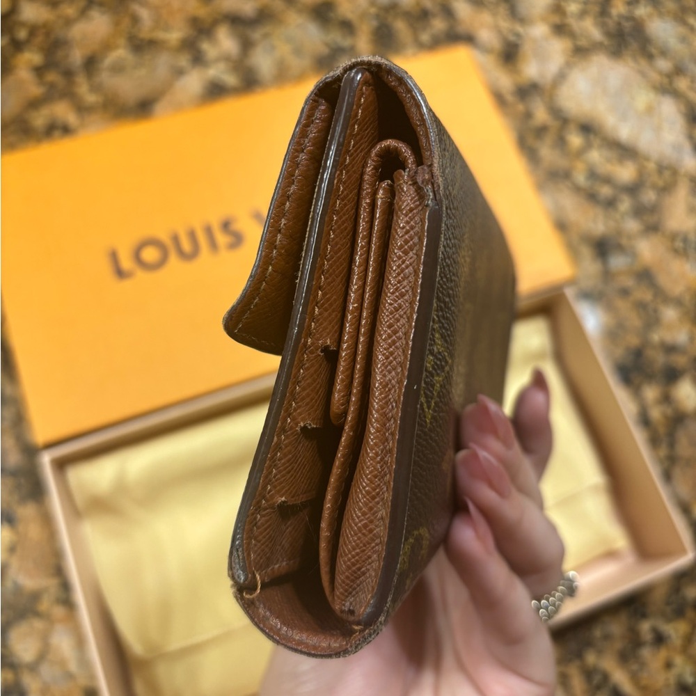 🌸Louis Vuitton Brown Monogram Wallet - Picture 9 of 12